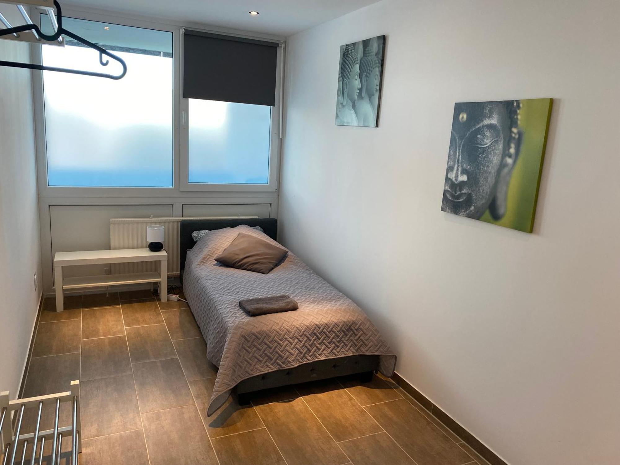 Duisburg Von Oben 3,5 Zimmer 8.Og Frisch Saniert Bagian luar foto